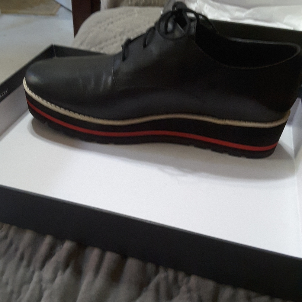 Eileen Fisher women Black Eddy leather Shoes 9.5M